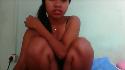 rinah856024 online show from November 14, 2025, 4:33 am