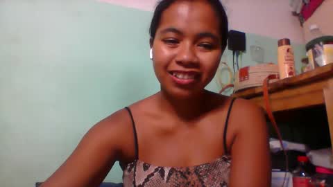 rinah856024 online show from April 1, 2026, 3:20 pm