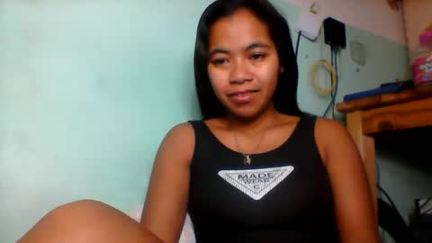 rinah856024 online show from June 8, 2026, 4:24 am