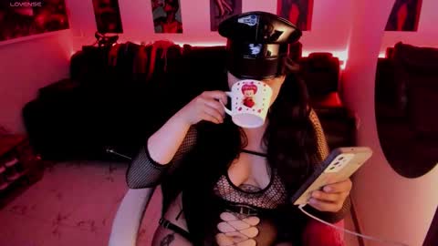 rini online show from October 24, 2025, 4:42 am