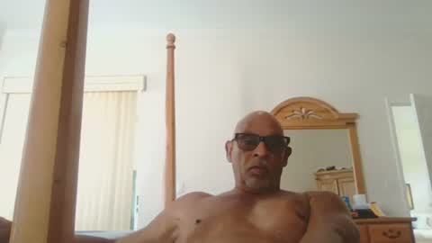 Snapshot of rionel chatting on June 6, 2026, 6:34 pm RioNel online show from June 6, 2026, 6:34 pm