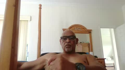 Snapshot of rionel chatting on July 28, 2026, 5:23 pm RioNel online show from July 28, 2026, 5:23 pm
