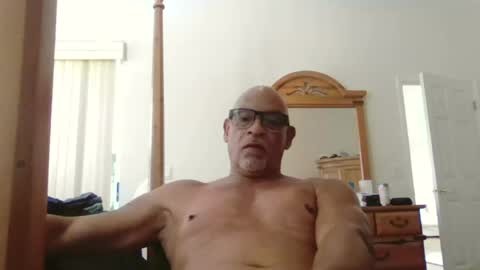 Snapshot of rionel chatting on August 4, 2026, 4:42 pm RioNel online show from August 4, 2026, 4:42 pm
