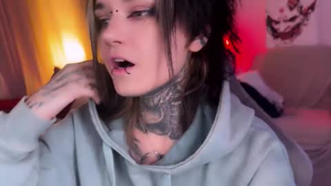   DianaBrite            fansl y online show from March 25, 2026, 5:19 pm