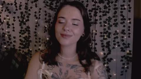 risha_laass online show from September 27, 2025, 8:25 pm