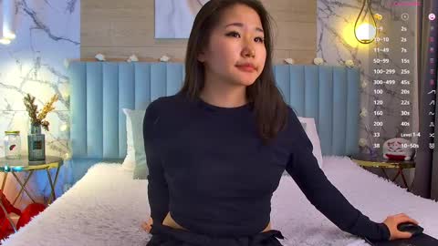 Snapshot of rizeshiro chatting on February 22, 2025, 8:40 am Rize online show from February 22, 2025, 8:40 am