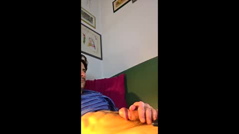 rizzo1980682473 online show from March 31, 2026, 11:05 pm