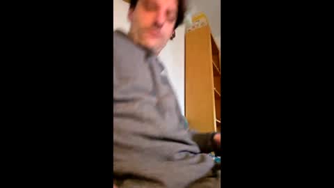 Snapshot of rizzo1980682473 chatting on May 5, 2026, 12:24 pm rizzo1980682473 online show from May 5, 2026, 12:24 pm