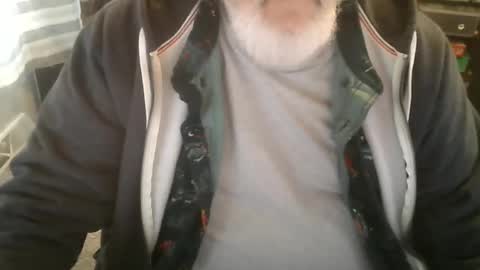 Snapshot of rndmronnie chatting on January 24, 2025, 8:11 pm Ron Rodan online show from January 24, 2025, 8:11 pm