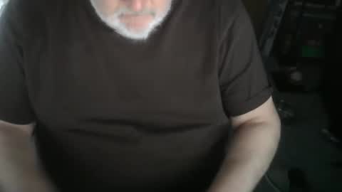 Snapshot of rndmronnie chatting on February 16, 2025, 3:59 pm Ron Rodan online show from February 16, 2025, 3:59 pm