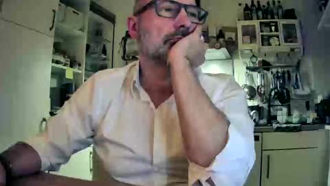 Snapshot of roadrunnerger chatting on February 20, 2025, 5:29 pm roadrunnerger online show from February 20, 2025, 5:29 pm