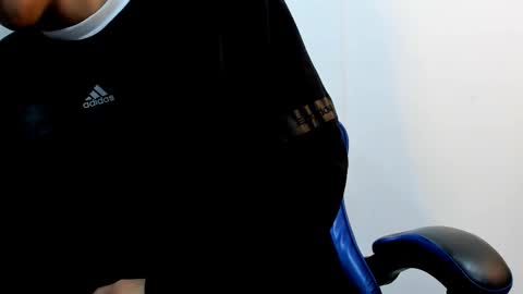 Roan Birkin online show from November 27, 2025, 7:16 pm