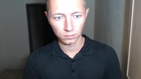 RoastingCorn online show from November 16, 2025, 11:38 am