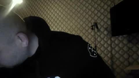 Snapshot of rob18997 chatting on November 21, 2025, 5:11 pm rob18997 online show from November 21, 2025, 5:11 pm