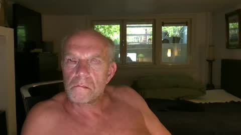 robbertnl online show from June 17, 2026, 6:16 am