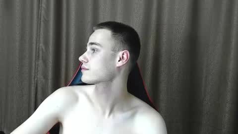 Snapshot of robert10211 chatting on October 6, 2025, 8:17 pm robert10211 online show from October 6, 2025, 8:17 pm