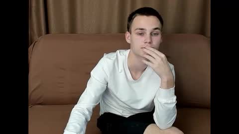 Snapshot of robert10211 chatting on October 22, 2025, 5:45 pm robert10211 online show from October 22, 2025, 5:45 pm