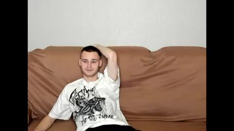 Snapshot of robert10211 chatting on October 31, 2025, 9:05 pm robert10211 online show from October 31, 2025, 9:05 pm