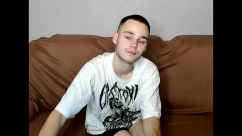 Snapshot of robert10211 chatting on November 2, 2025, 10:28 am robert10211 online show from November 2, 2025, 10:28 am