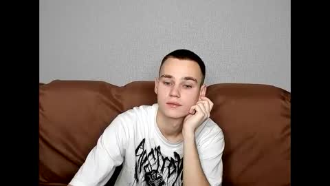 Snapshot of robert10211 chatting on November 3, 2025, 11:33 am robert10211 online show from November 3, 2025, 11:33 am