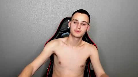 Snapshot of robert10211 chatting on November 7, 2025, 5:13 pm robert10211 online show from November 7, 2025, 5:13 pm