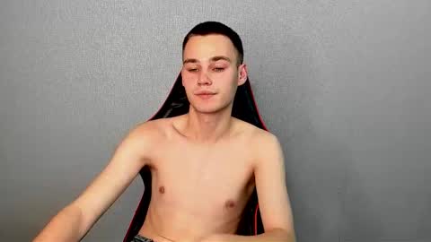 Snapshot of robert10211 chatting on November 10, 2025, 6:51 pm robert10211 online show from November 10, 2025, 6:51 pm