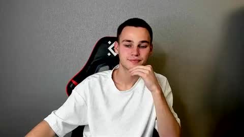 Snapshot of robert10211 chatting on November 18, 2025, 11:59 pm robert10211 online show from November 18, 2025, 11:59 pm