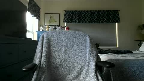 robert online show from October 12, 2025, 6:51 pm