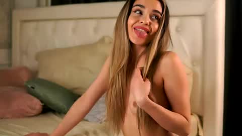 Roberta online show from April 23, 2026, 12:29 pm