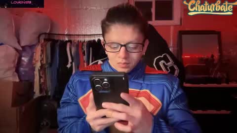 Snapshot of robertcicijr21 chatting on November 18, 2025, 3:01 am Robert Cici Jr. online show from November 18, 2025, 3:01 am