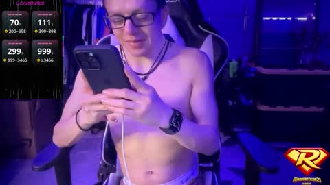 Snapshot of robertcicijr21 chatting on January 11, 2026, 2:49 am Robert Cici Jr. online show from January 11, 2026, 2:49 am