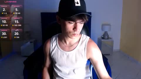 Snapshot of roberthalv chatting on March 2, 2026, 1:40 pm ROBERTH online show from March 2, 2026, 1:40 pm