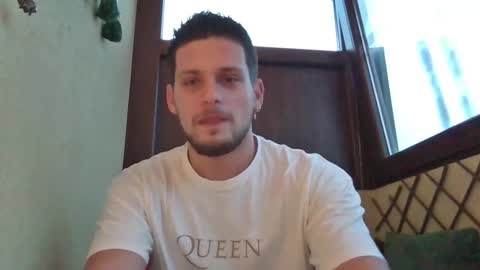 Snapshot of roberto_twink1 chatting on November 21, 2025, 5:28 am Roberto online show from November 21, 2025, 5:28 am