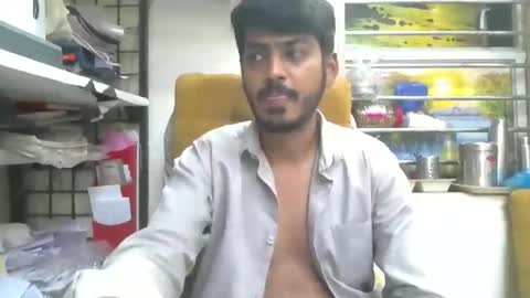 Robertsalia online show from December 17, 2025, 12:11 pm