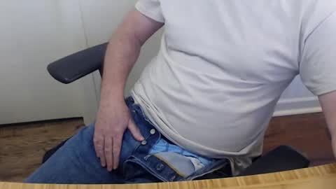 Snapshot of robidan6923 chatting on March 24, 2026, 12:21 pm robidan6923 online show from March 24, 2026, 12:21 pm