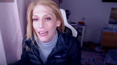 Snapshot of robin_d_teach chatting on November 15, 2025, 12:52 am robin_d_teach online show from November 15, 2025, 12:52 am