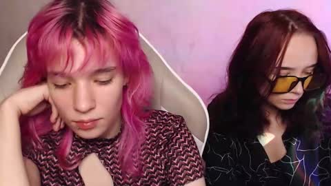 Snapshot of robin_yours chatting on November 2, 2025, 12:07 pm Robin your online show from November 2, 2025, 12:07 pm