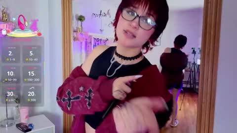 robin D online show from December 19, 2025, 2:46 pm