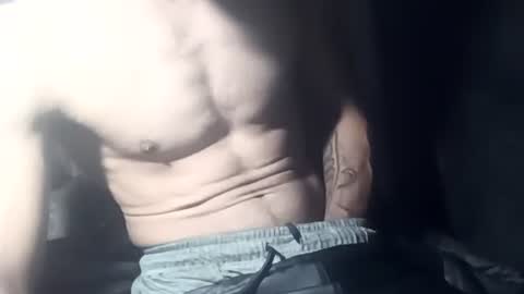 R online show from November 17, 2025, 2:06 am