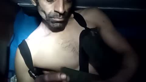 R online show from December 18, 2025, 4:29 am