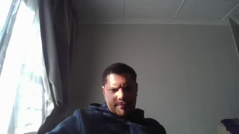 robinidessundercover34 online show from June 16, 2026, 12:30 pm
