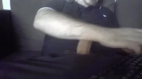 robmutant online show from January 27, 2025, 9:11 pm