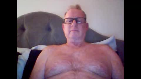 Snapshot of robo0000 chatting on November 6, 2025, 7:31 am robo0000 online show from November 6, 2025, 7:31 am