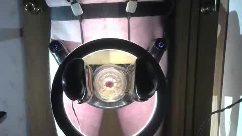 Robodickmilker online show from November 27, 2025, 6:10 pm