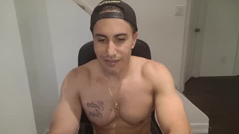 YOOOOOO online show from September 18, 2025, 6:21 pm