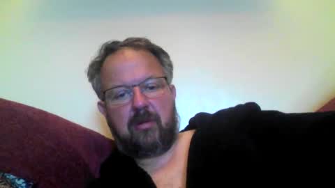 Snapshot of robx32 chatting on September 28, 2025, 9:36 am Rob online show from September 28, 2025, 9:36 am