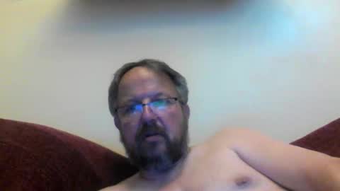Snapshot of robxx32 chatting on May 6, 2026, 9:31 pm robxx32 online show from May 6, 2026, 9:31 pm
