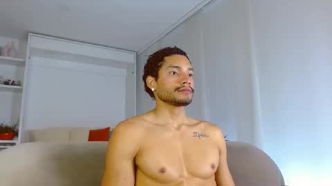 roby_millerr online show from February 12, 2025, 3:05 pm