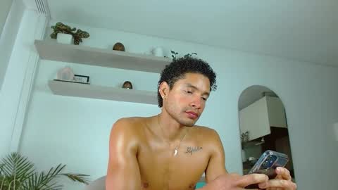 roby_millerr online show from September 9, 2025, 3:44 pm