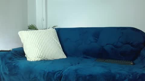 roby_millerr online show from September 25, 2025, 3:05 pm